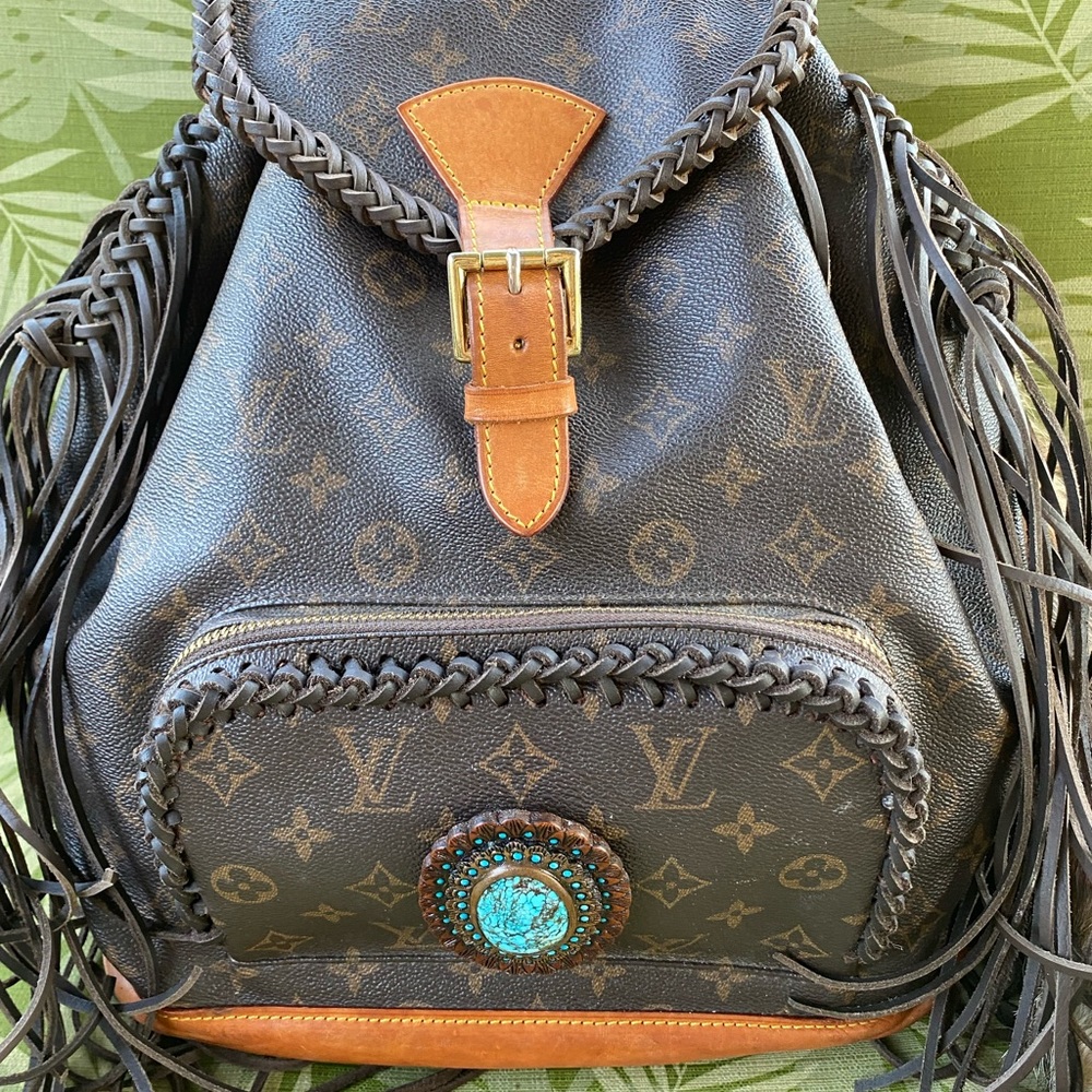 LV Louis Vuitton GM Montsauris Backpack